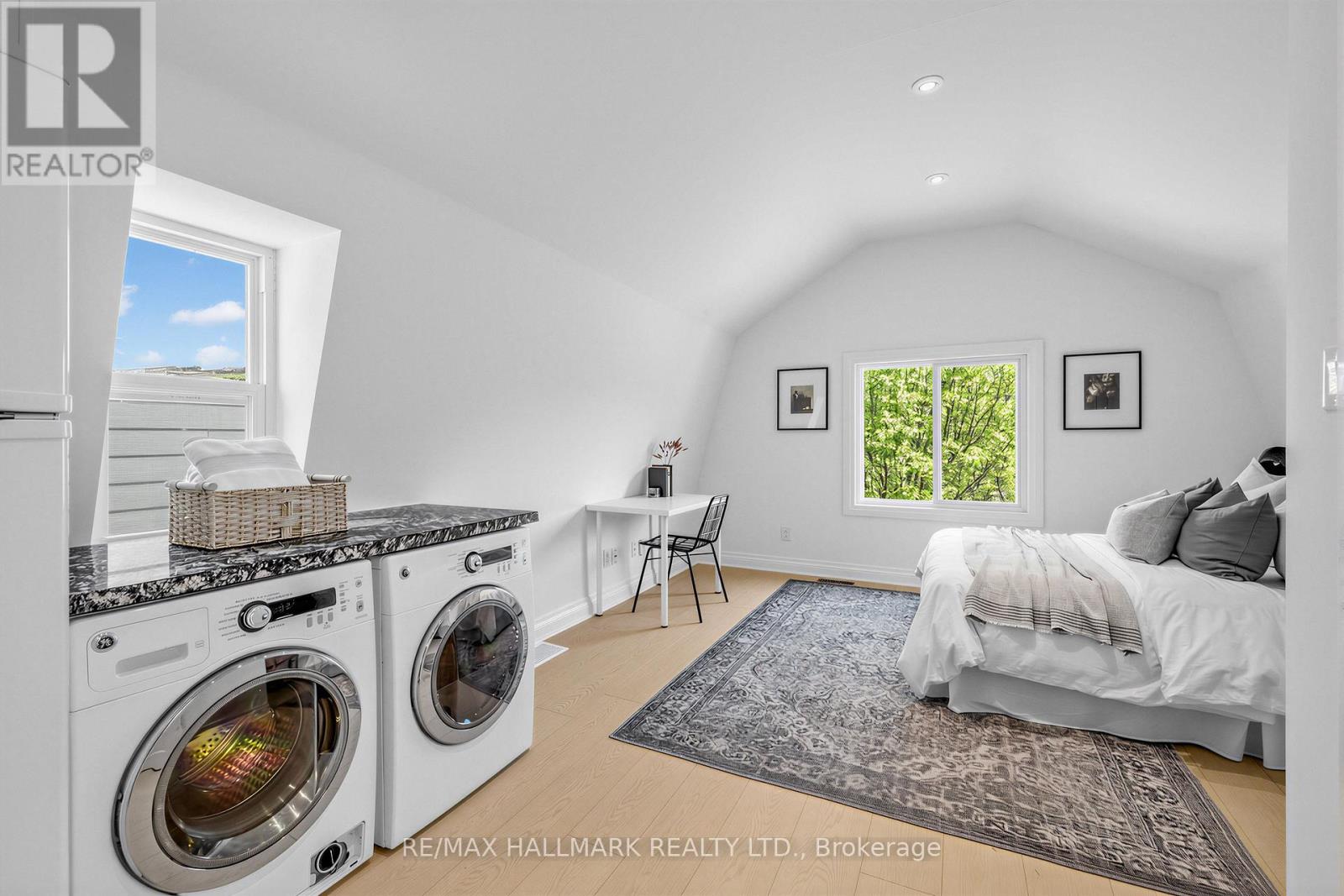 1292 Woodbine Avenue, Toronto, Ontario  M4C 4E7 - Photo 27 - E13447052