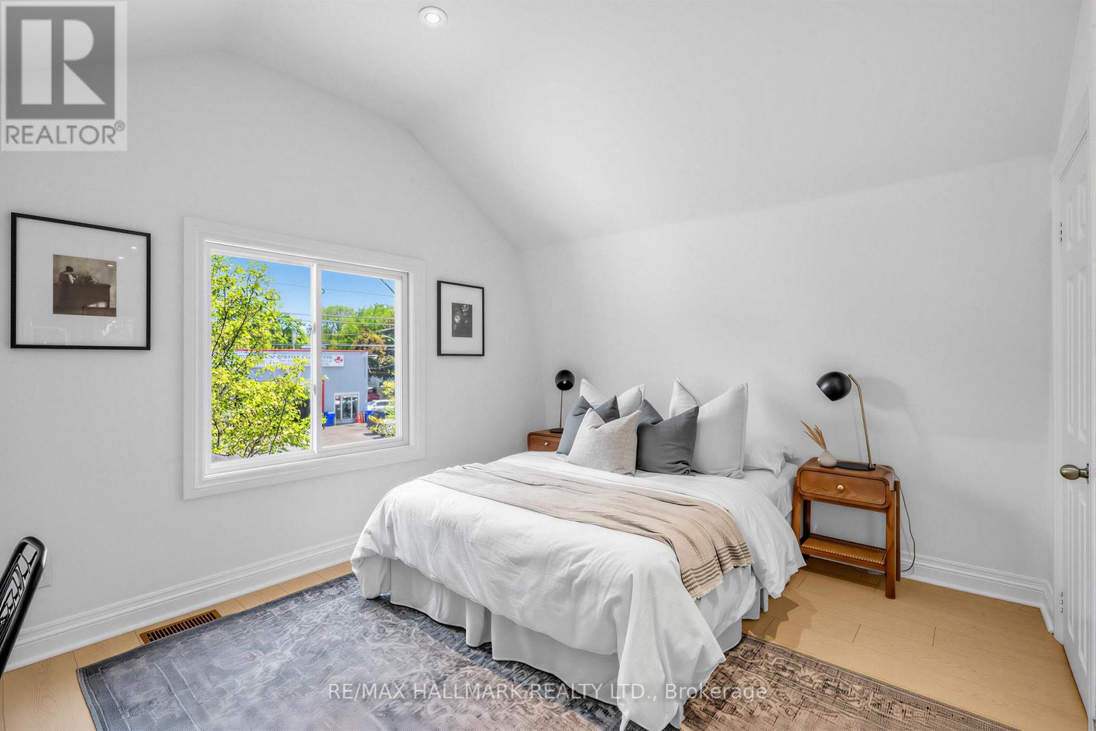 1292 Woodbine Avenue, Toronto, Ontario  M4C 4E7 - Photo 29 - E13447052