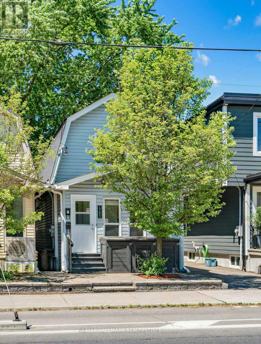 1292 Woodbine Avenue, Toronto, Ontario  M4C 4E7 - Photo 3 - E13447052
