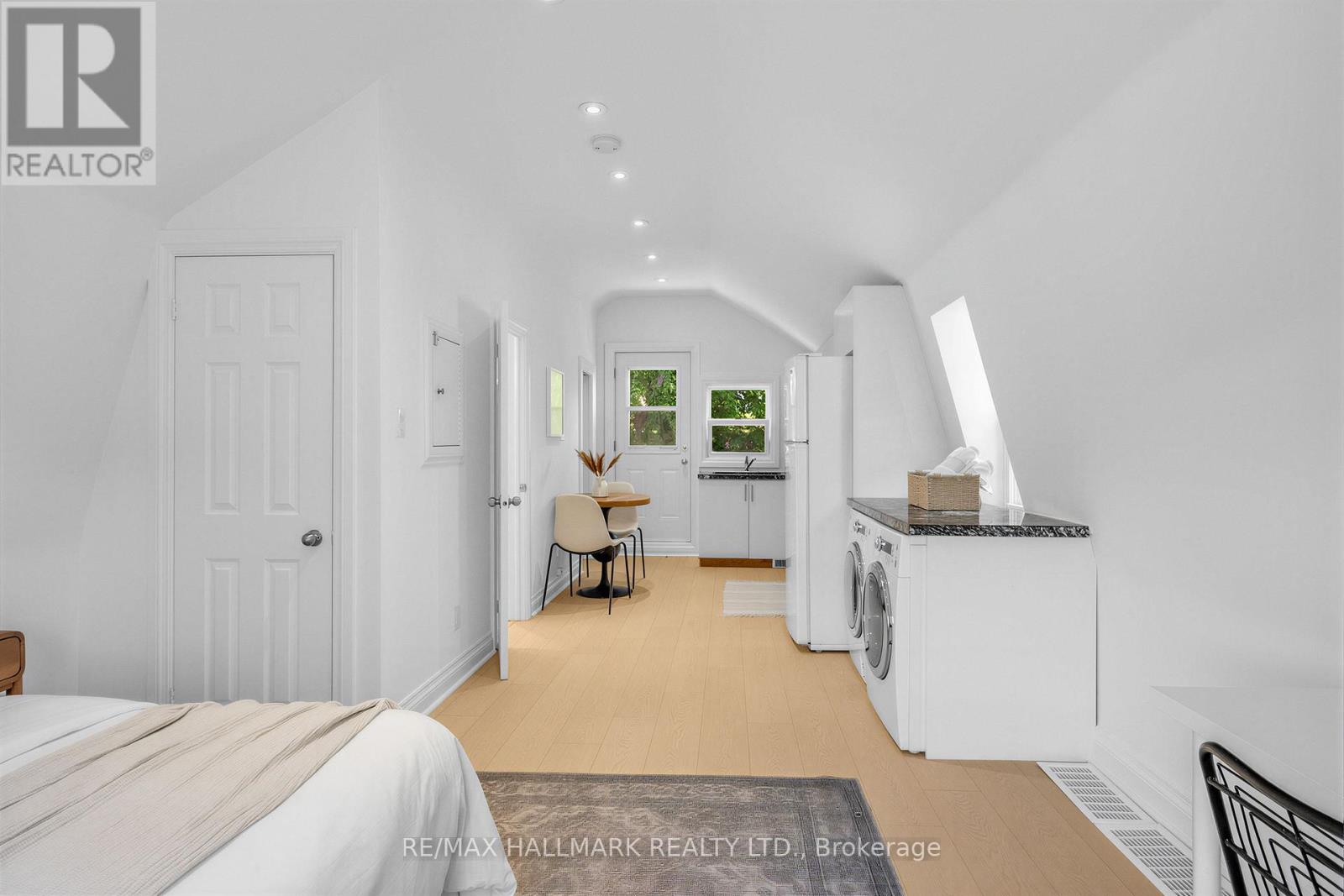 1292 Woodbine Avenue, Toronto, Ontario  M4C 4E7 - Photo 31 - E13447052