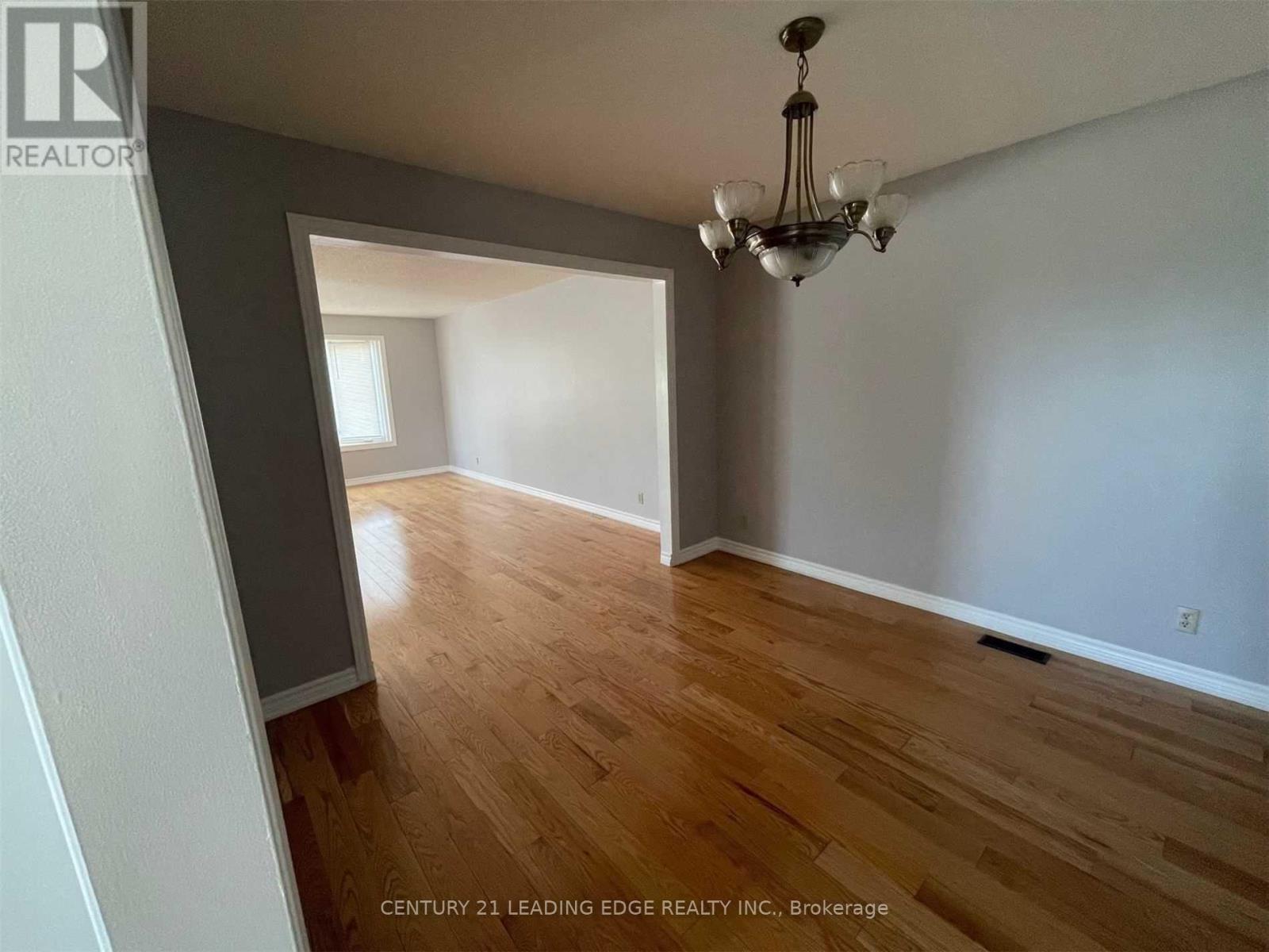 438 Colborne Street, Bradford West Gwillimbury, Ontario  L3Z 2E6 - Photo 7 - N13447230