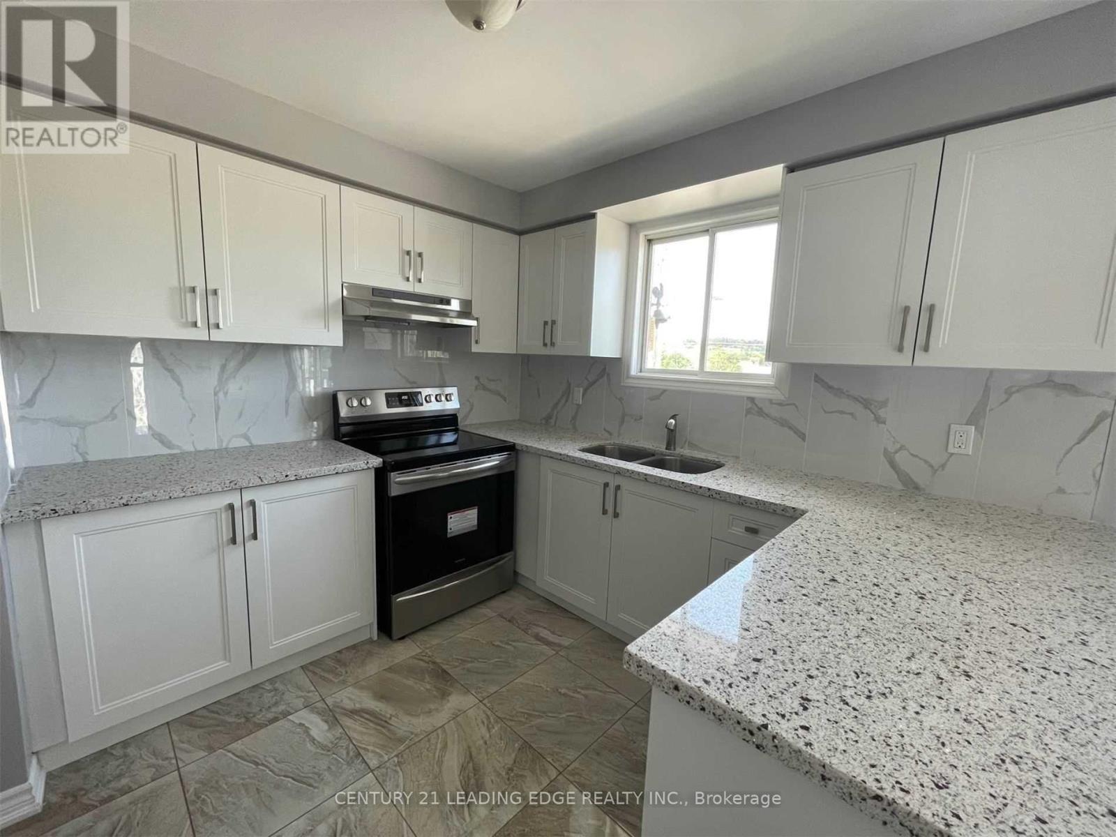 438 Colborne Street, Bradford West Gwillimbury, Ontario  L3Z 2E6 - Photo 8 - N13447230