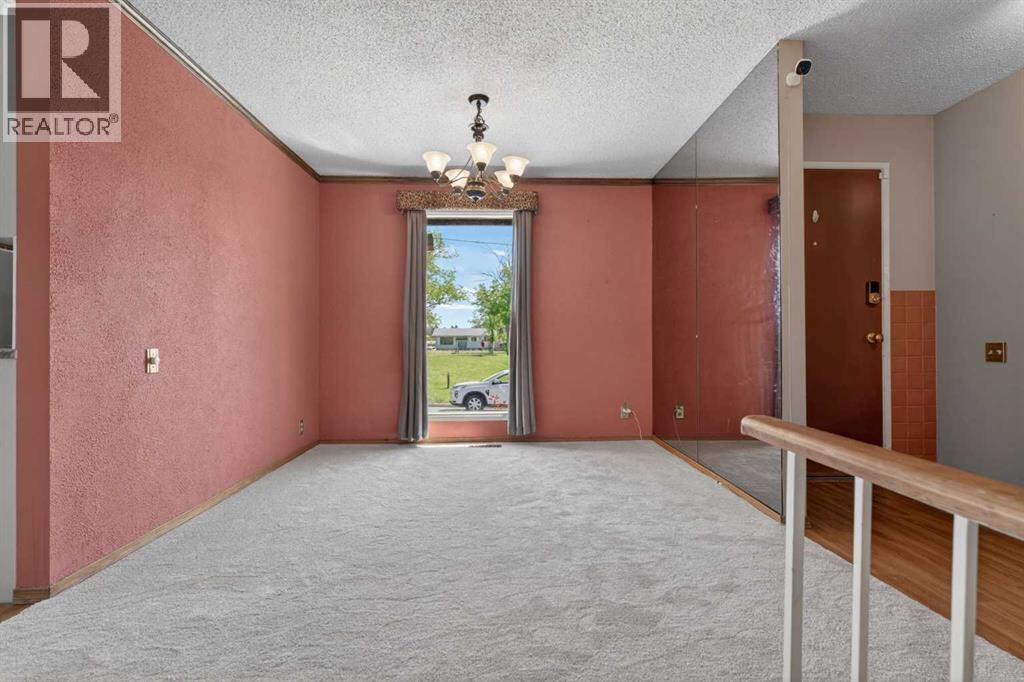 204 Whiteridge Place Ne, Calgary, Alberta  T1Y 4K3 - Photo 7 - A2320472