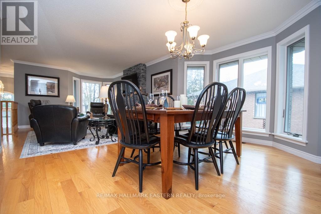 4 Huntingwood Crescent, Kawartha Lakes, Ontario  K0M 1A0 - Photo 9 - X12997250
