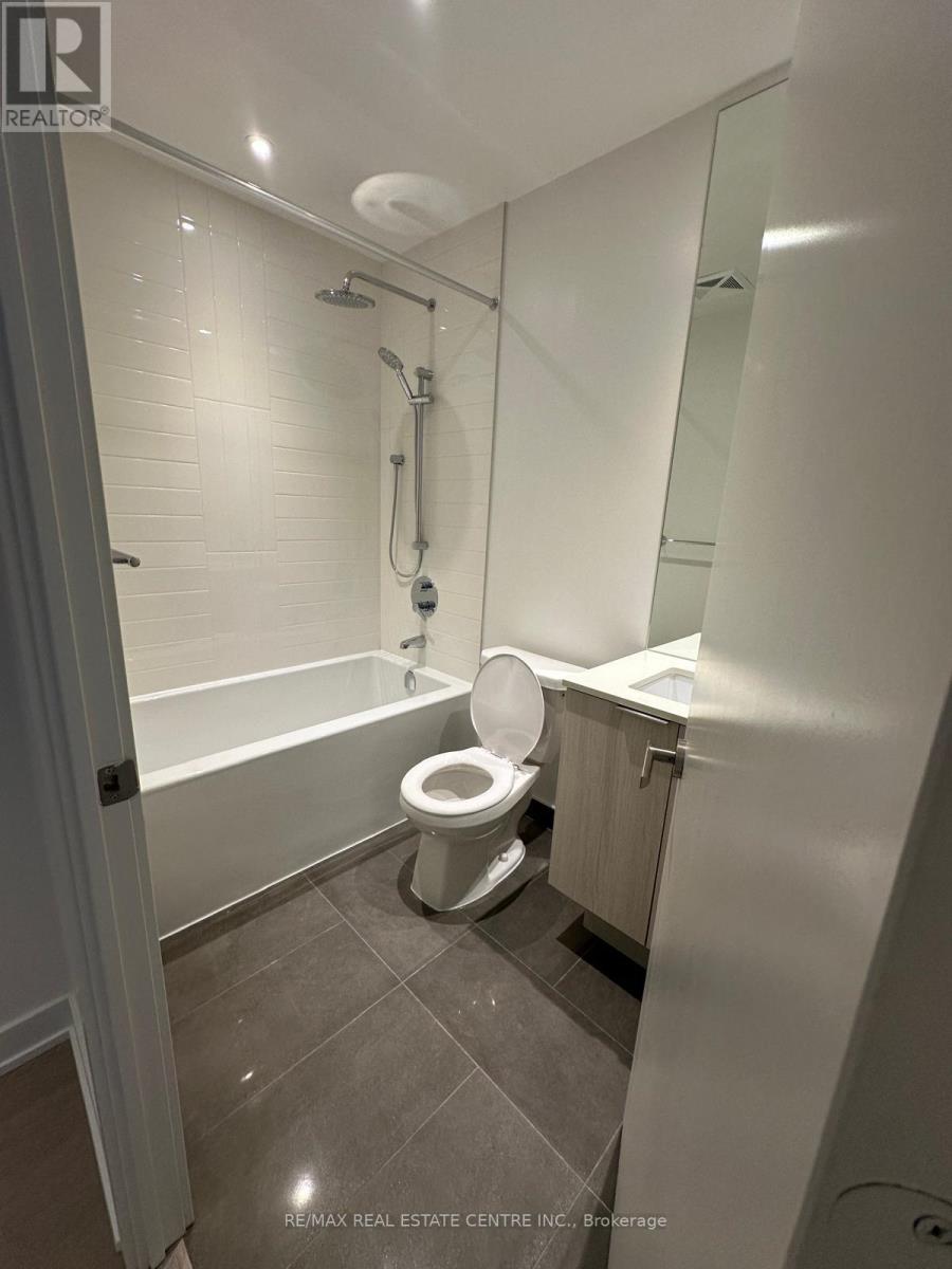 1205 - 448 Burnhamthorpe Road W, Mississauga, Ontario  L5B 4M6 - Photo 15 - W13446980
