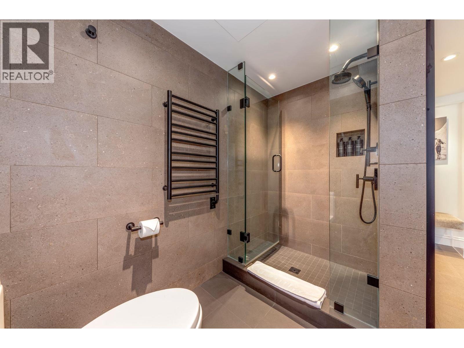 401 4557 Blackcomb Way, Whistler, British Columbia V8E 0Y2 - Photo 8 - R3135918