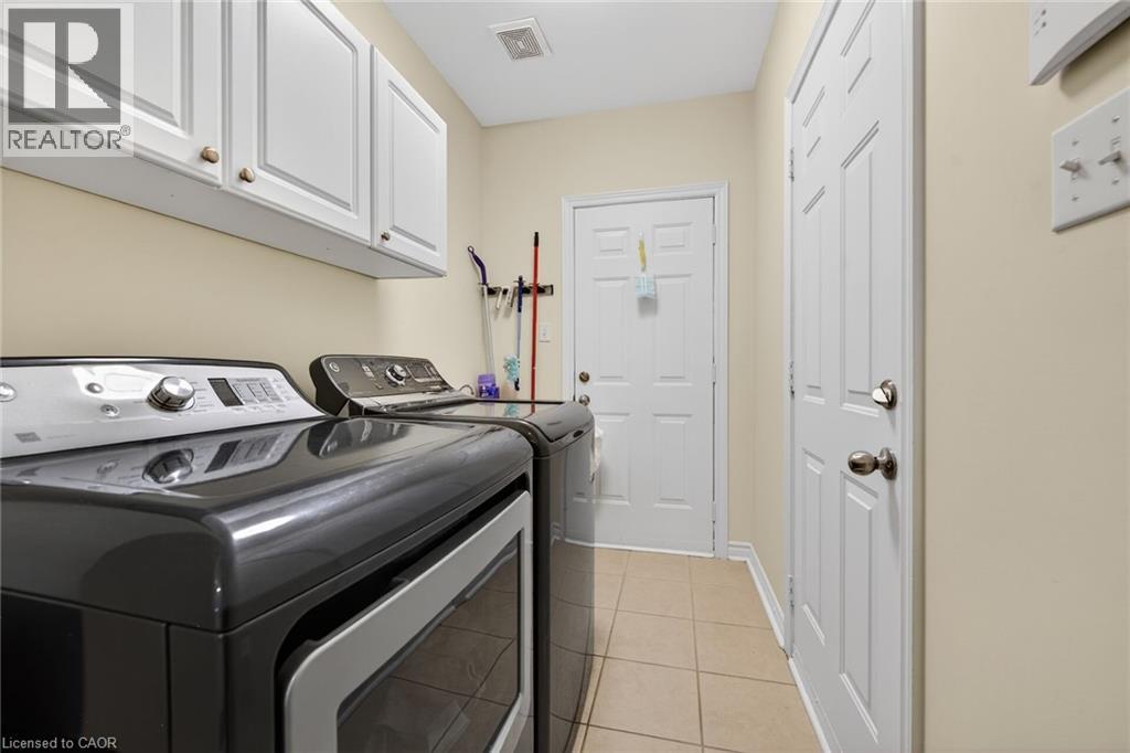 2431 Castlebrook Road, Oakville, Ontario  L6M 4Z2 - Photo 18 - 40831834