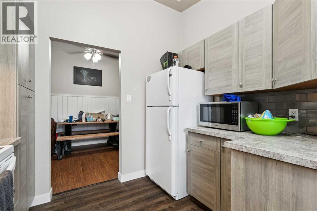 1440 45 Street Sw, Calgary, Alberta  T3C 2C2 - Photo 3 - A2302135