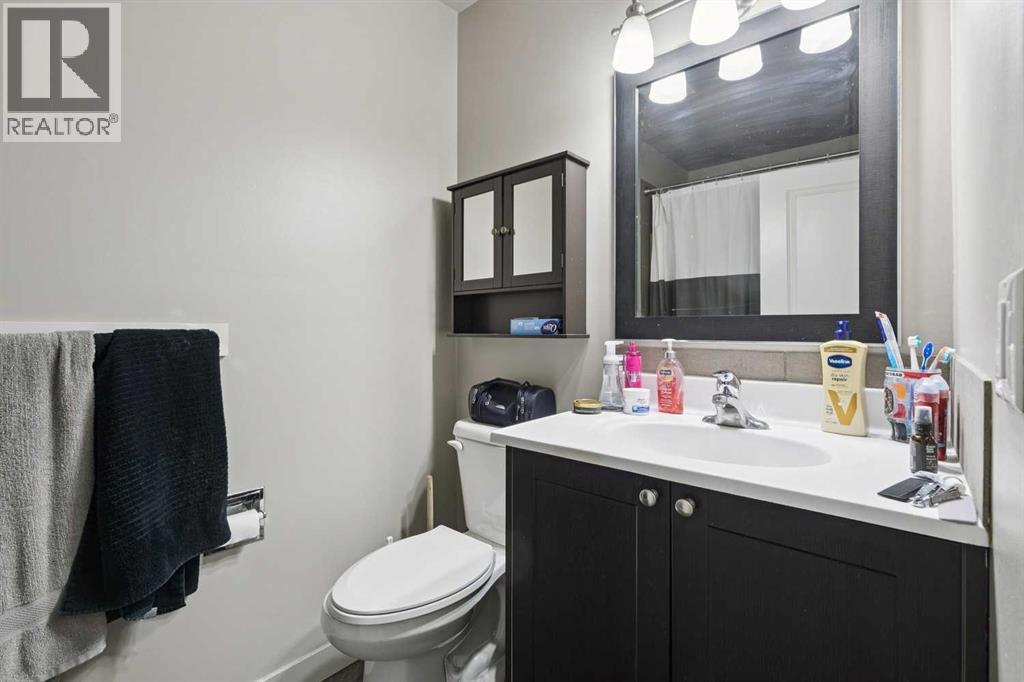 1440 45 Street Sw, Calgary, Alberta  T3C 2C2 - Photo 11 - A2302135