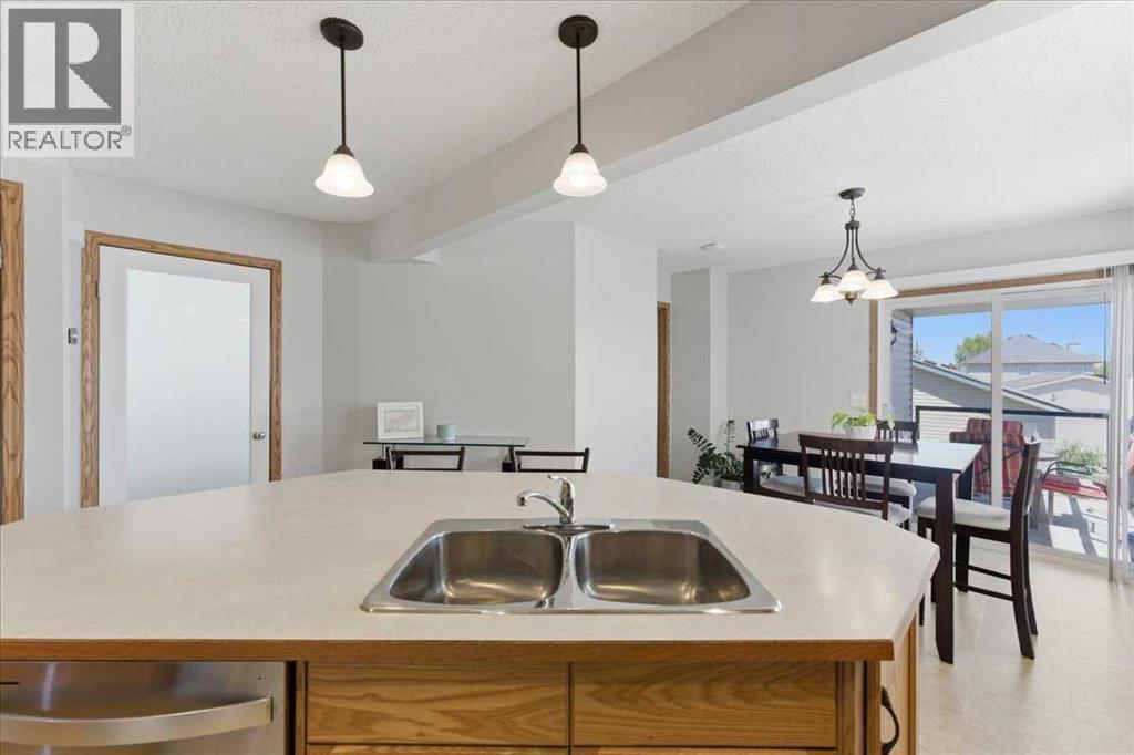 132 Covebrook Close Ne, Calgary, Alberta  T3K 6J5 - Photo 7 - A2313490