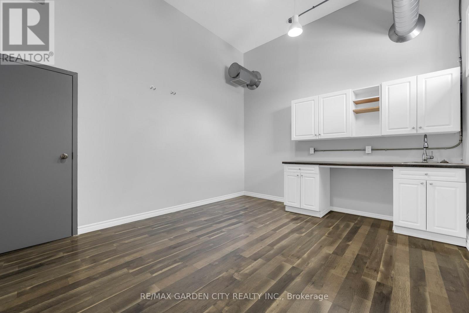 9b - 16 Myrtle Avenue, Hamilton, Ontario L8M 2E9 - Photo 5 - X13447042