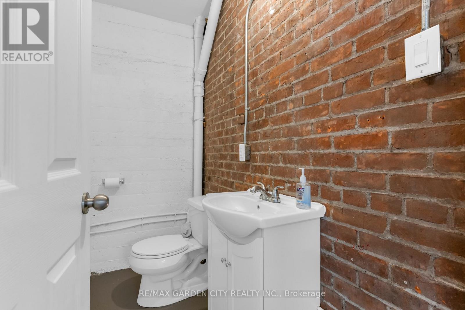 4 Lower - 16 Myrtle Avenue, Hamilton, Ontario L8M 2E9 - Photo 7 - X13447046