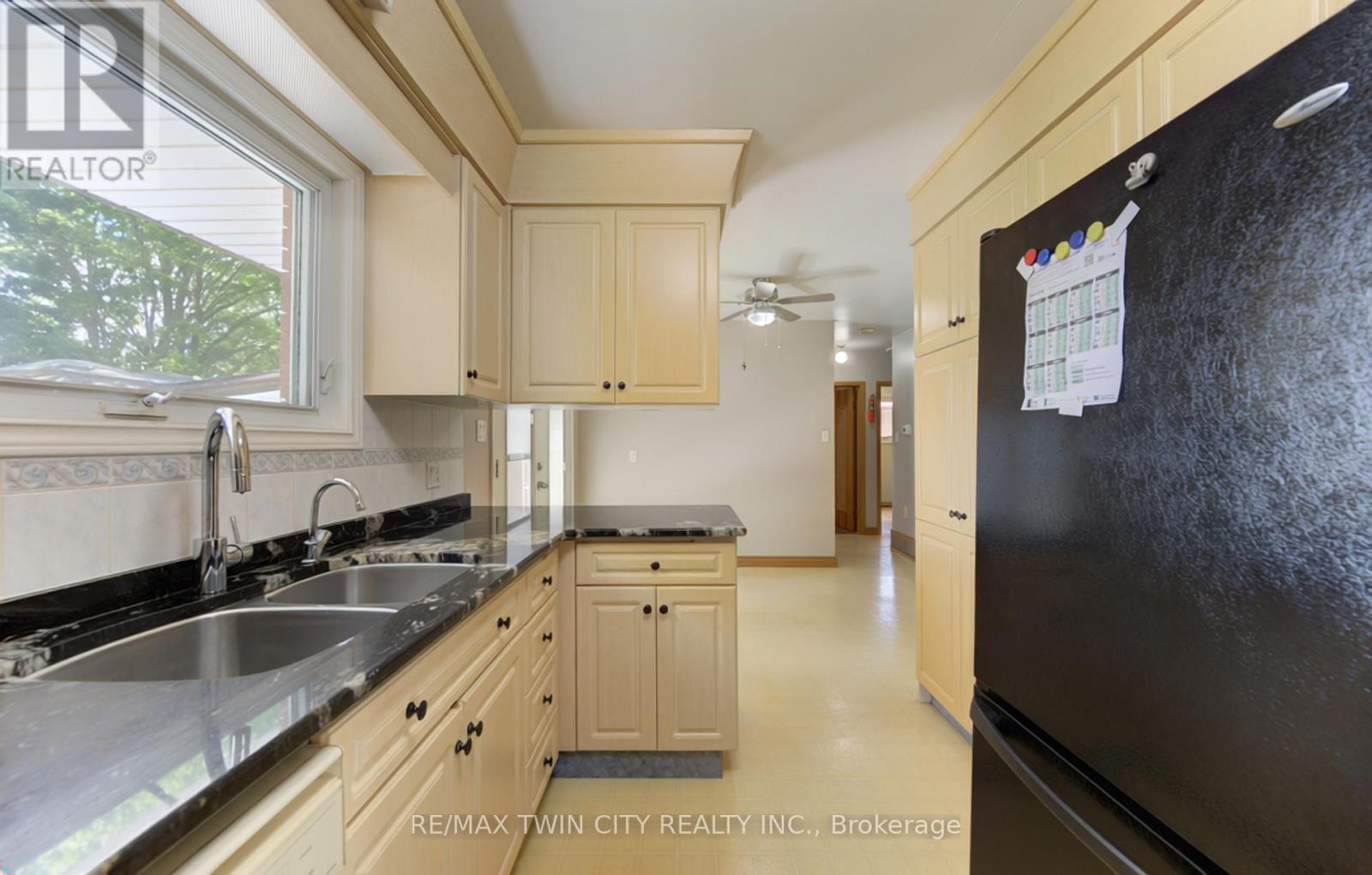 209 Dixie Crescent, Waterloo, Ontario  N2J 3K9 - Photo 14 - X13447076