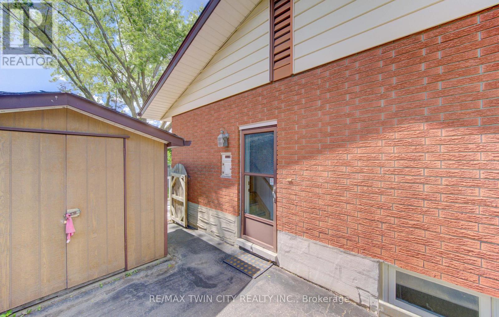 209 Dixie Crescent, Waterloo, Ontario  N2J 3K9 - Photo 32 - X13447076