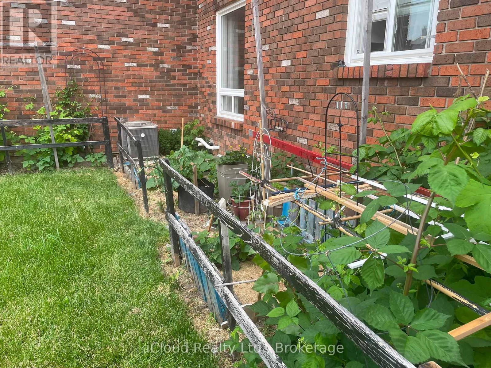 256 - 100 Brownleigh Avenue, Welland, Ontario  L3B 5V8 - Photo 21 - X13447084