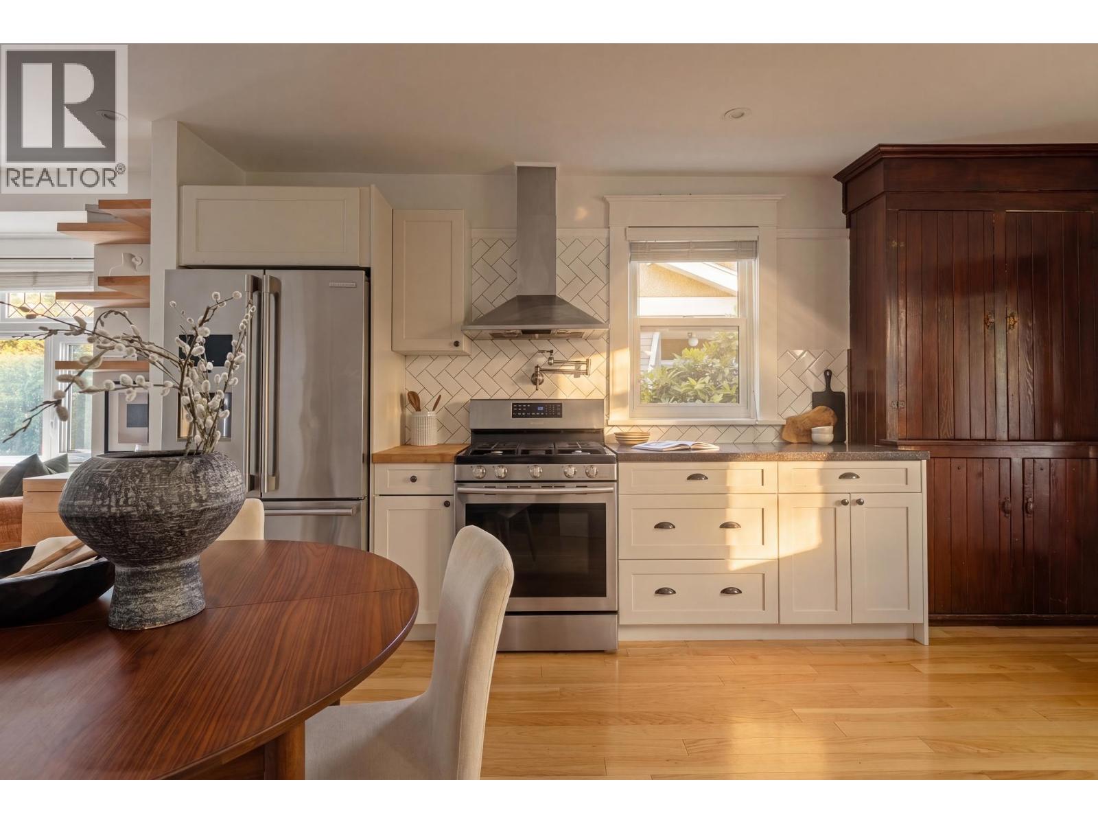 1859 Semlin Drive, Vancouver, British Columbia  V5N 4P9 - Photo 13 - R3135923