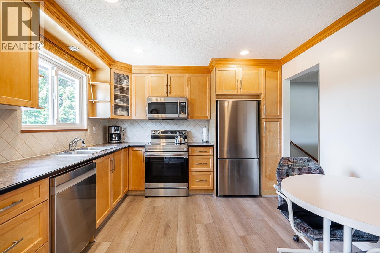1912 Mercer Avenue, Port Coquitlam, British Columbia  V3C 4C8 - Photo 10 - R3135924