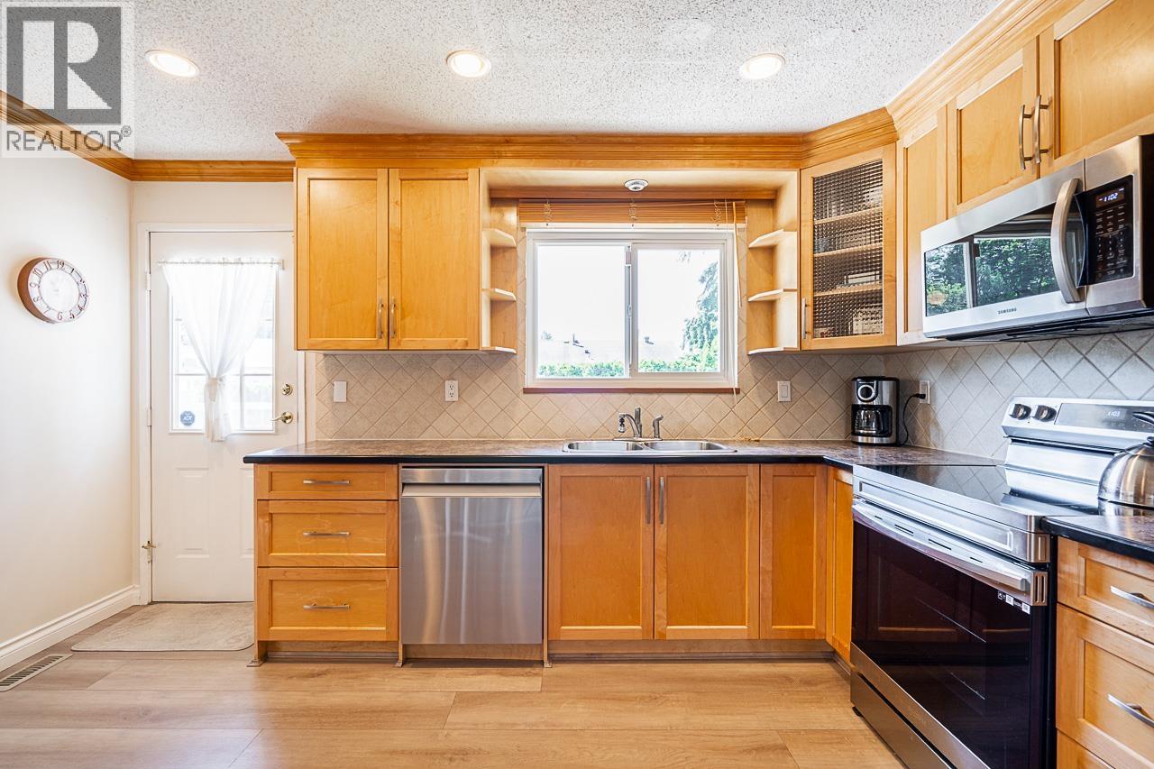 1912 Mercer Avenue, Port Coquitlam, British Columbia  V3C 4C8 - Photo 11 - R3135924