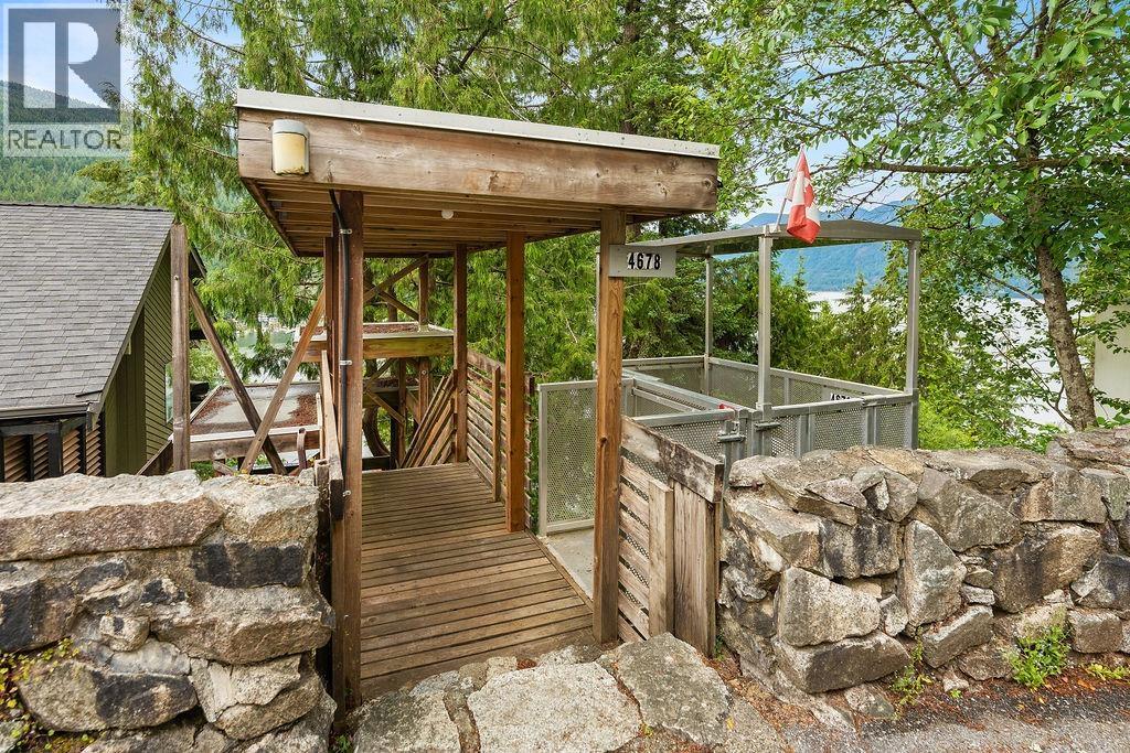 4678 Eastridge Road, North Vancouver, British Columbia  V7G 1K4 - Photo 4 - R3135965
