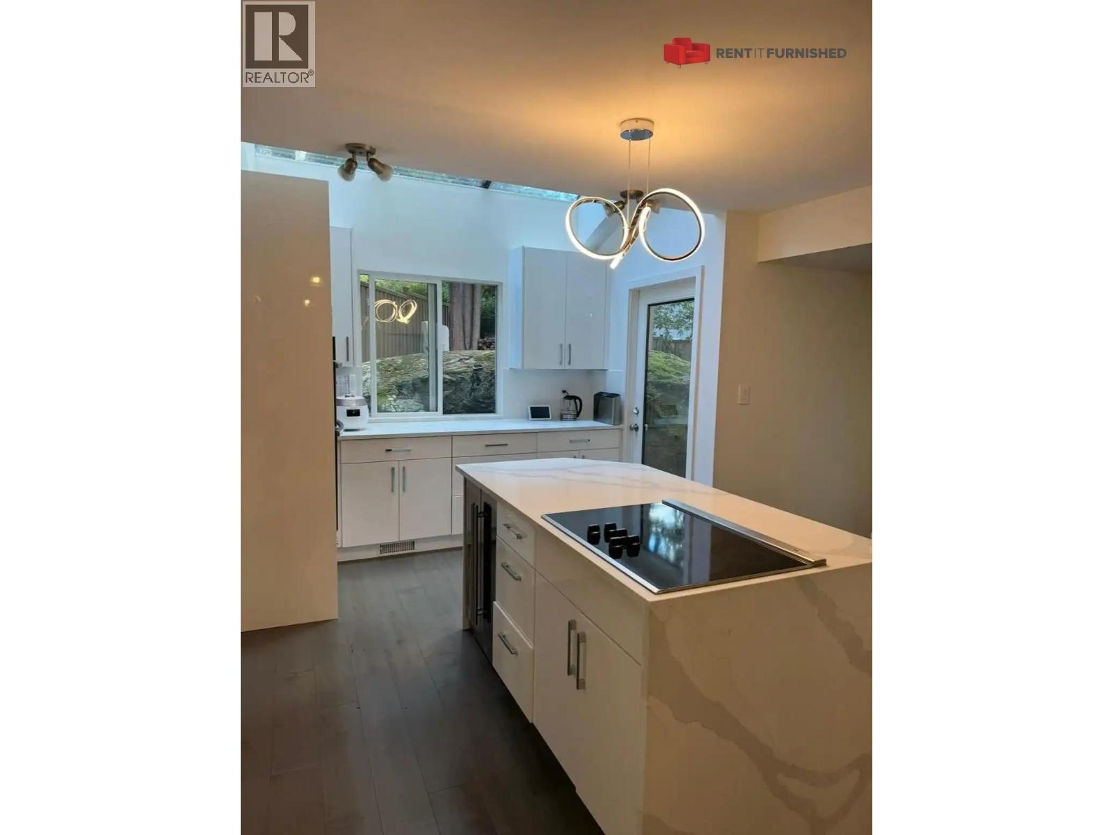 5620 Larson Place, Vancouver, British Columbia  V7W 1S4 - Photo 11 - R3135929