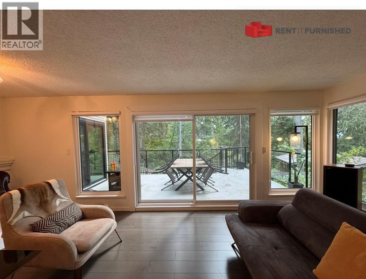 5620 Larson Place, Vancouver, British Columbia  V7W 1S4 - Photo 9 - R3135929