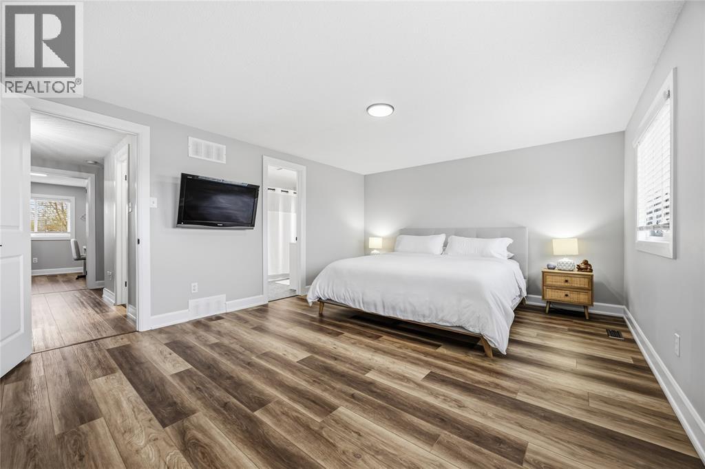 581 Scenic Drive, Warwick-Watford, Ontario  N0M 2S0 - Photo 18 - 26014163