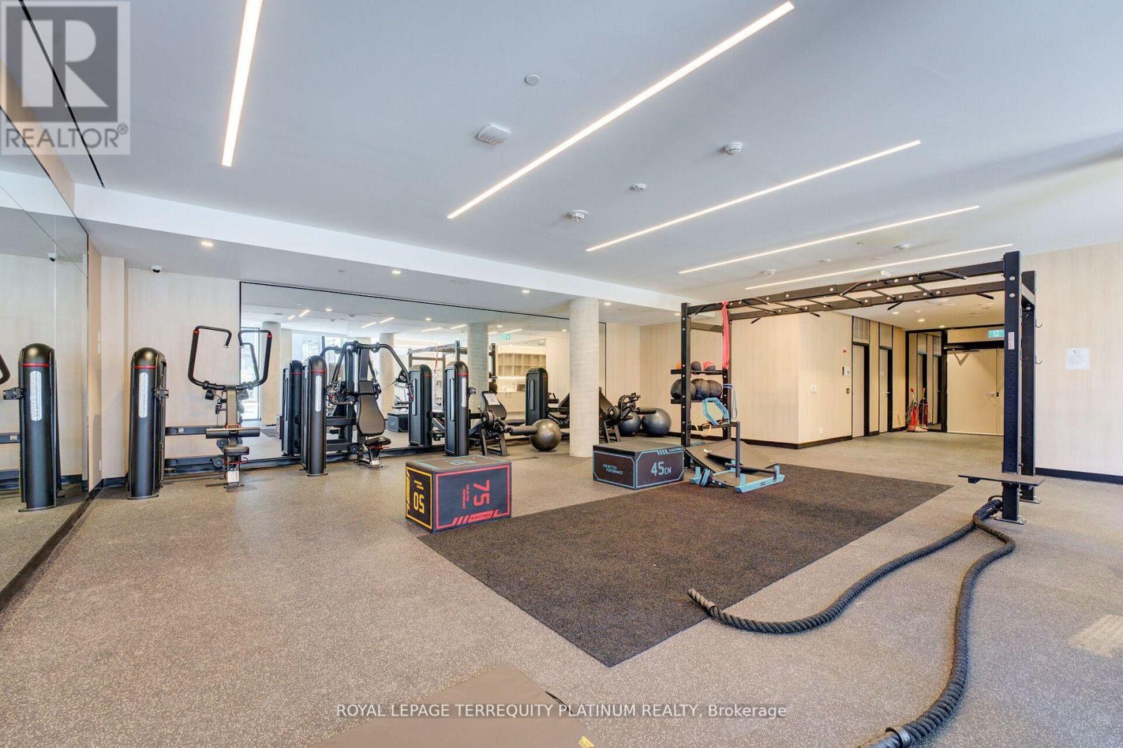 725 - 2020 Bathurst Street, Toronto, Ontario  M5P 0A6 - Photo 11 - C13447250