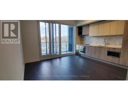 725 - 2020 BATHURST STREET, Toronto, Ontario