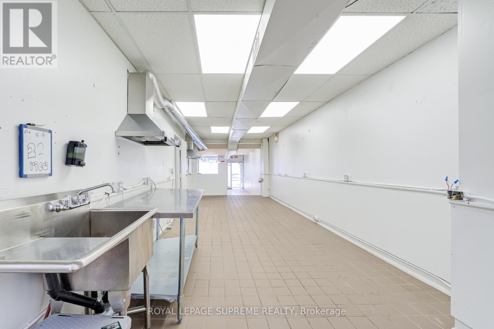 865 Bloor Street, Toronto (Palmerston-Little Italy), Ontario  M6G 3R4 - Photo 17 - C13447266