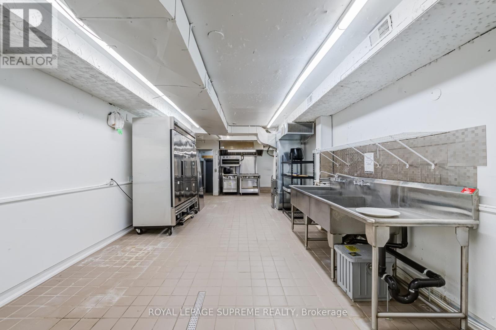 865 Bloor Street, Toronto (Palmerston-Little Italy), Ontario  M6G 3R4 - Photo 22 - C13447266