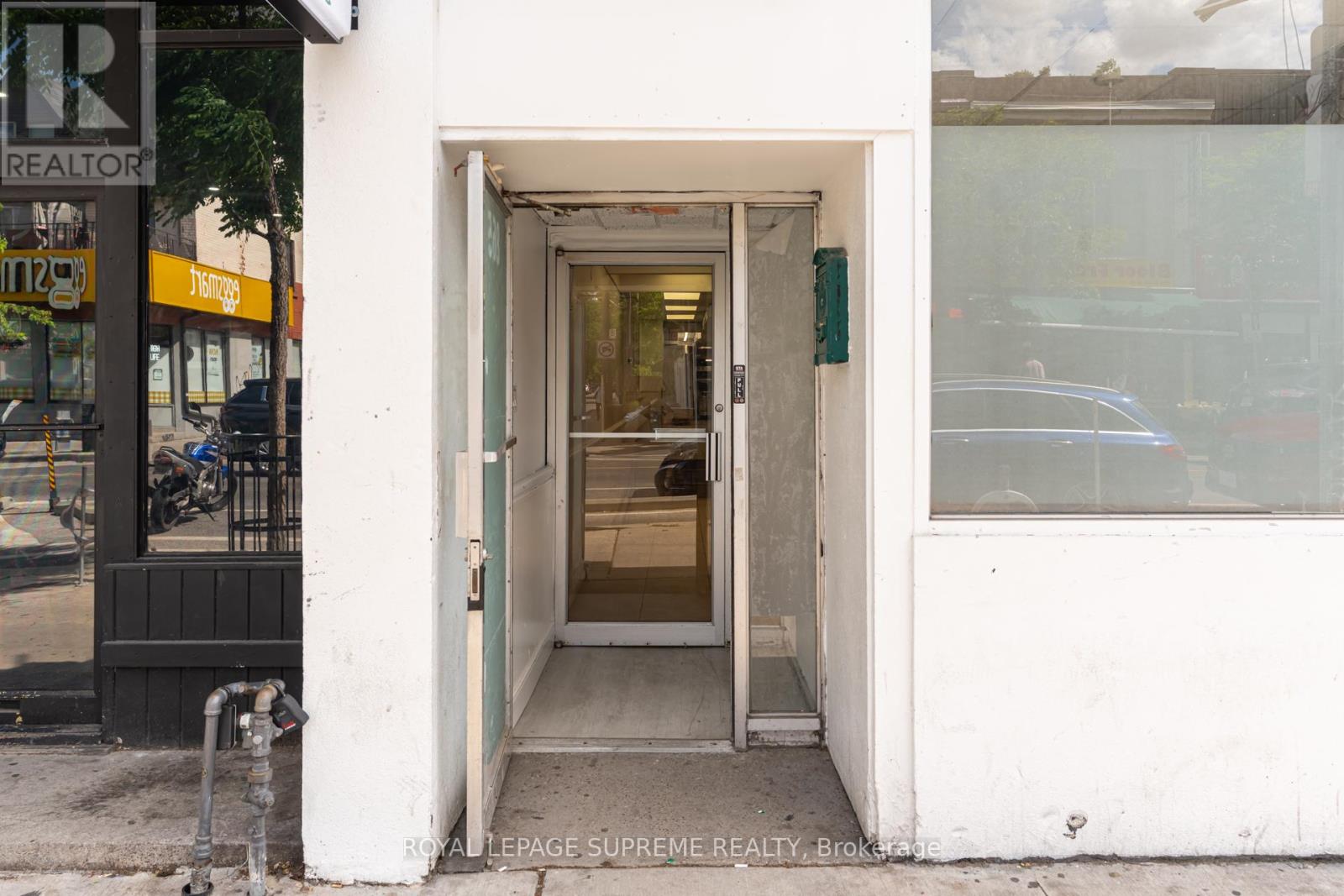 865 Bloor Street, Toronto (Palmerston-Little Italy), Ontario  M6G 3R4 - Photo 5 - C13447266