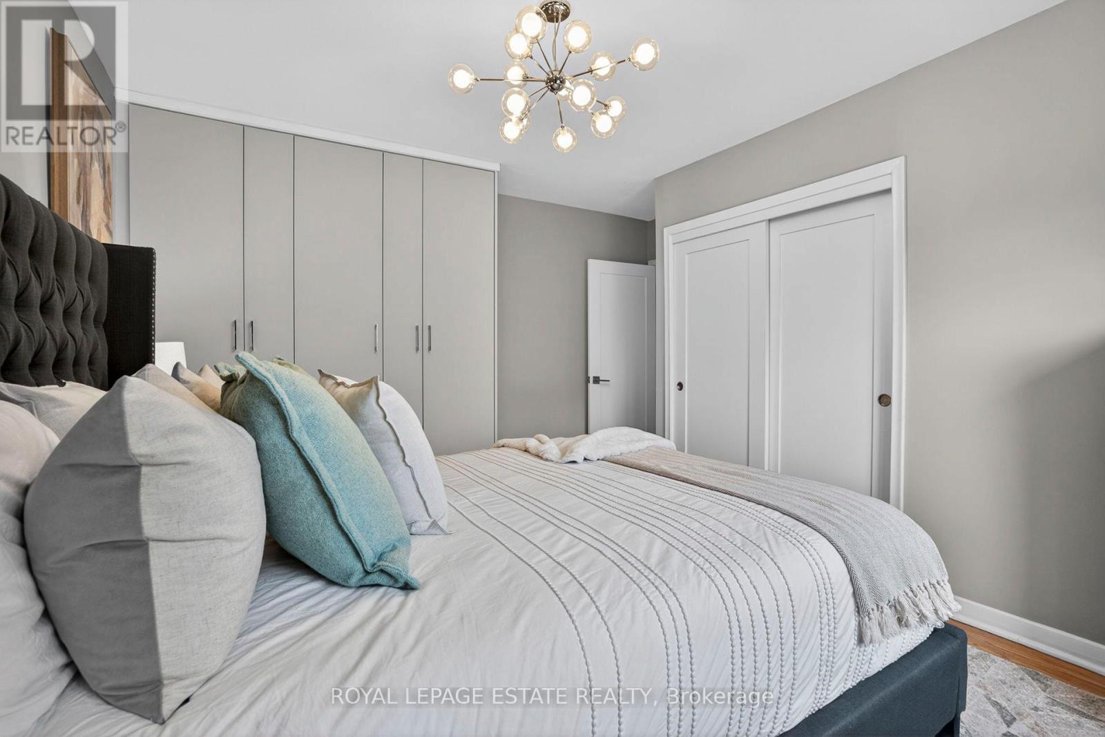 272 Searle Avenue, Toronto, Ontario  M3H 4C4 - Photo 15 - C13447280