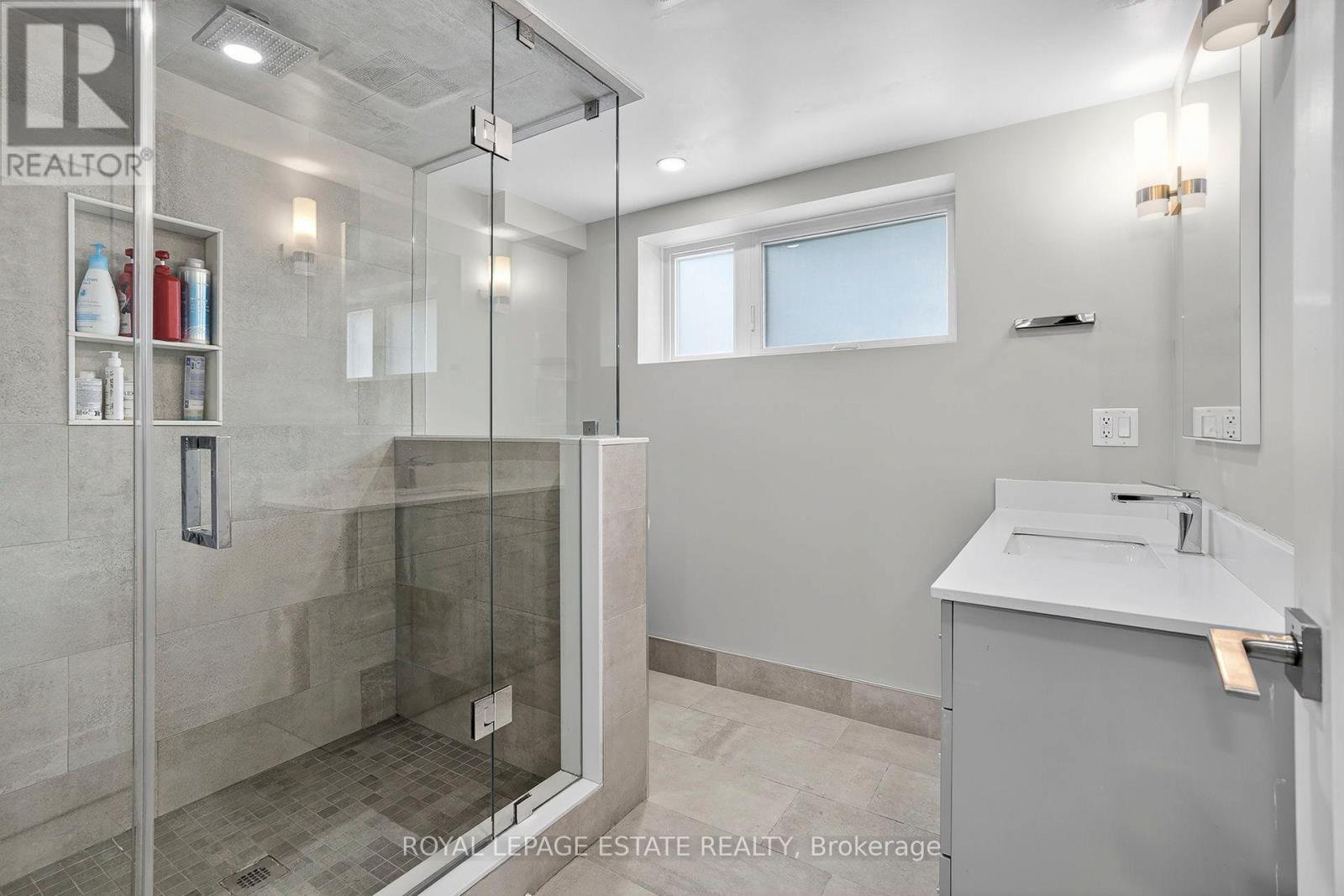 272 Searle Avenue, Toronto, Ontario  M3H 4C4 - Photo 29 - C13447280