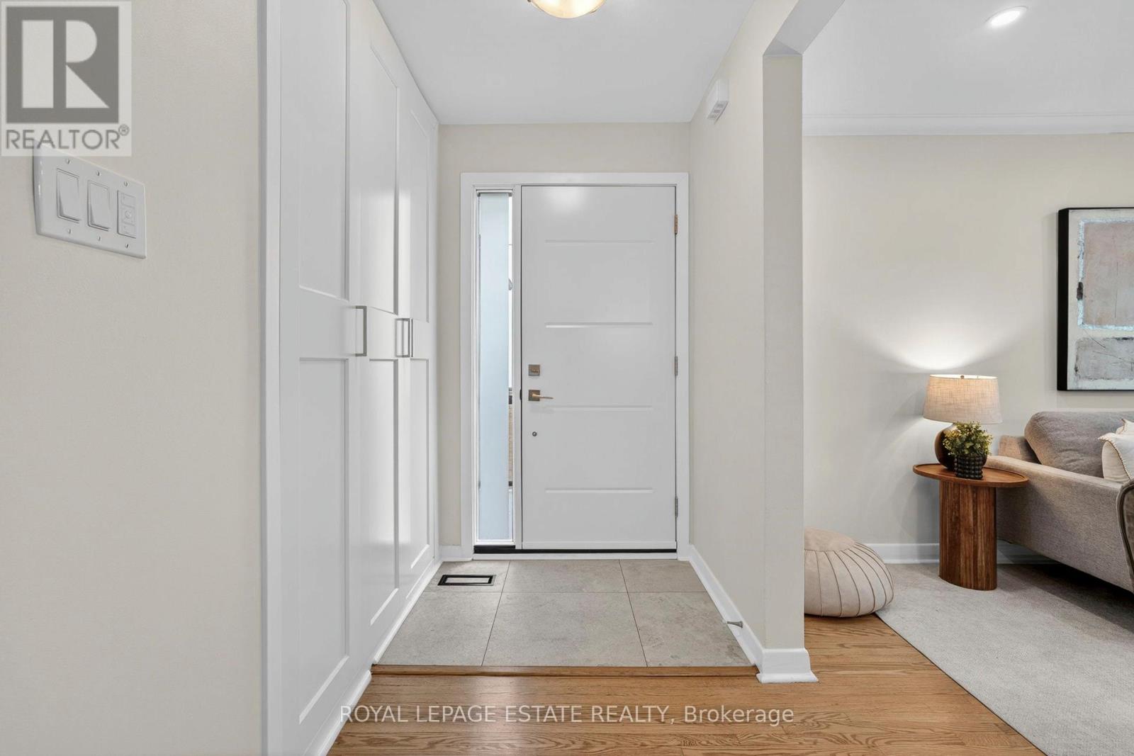 272 Searle Avenue, Toronto, Ontario  M3H 4C4 - Photo 3 - C13447280