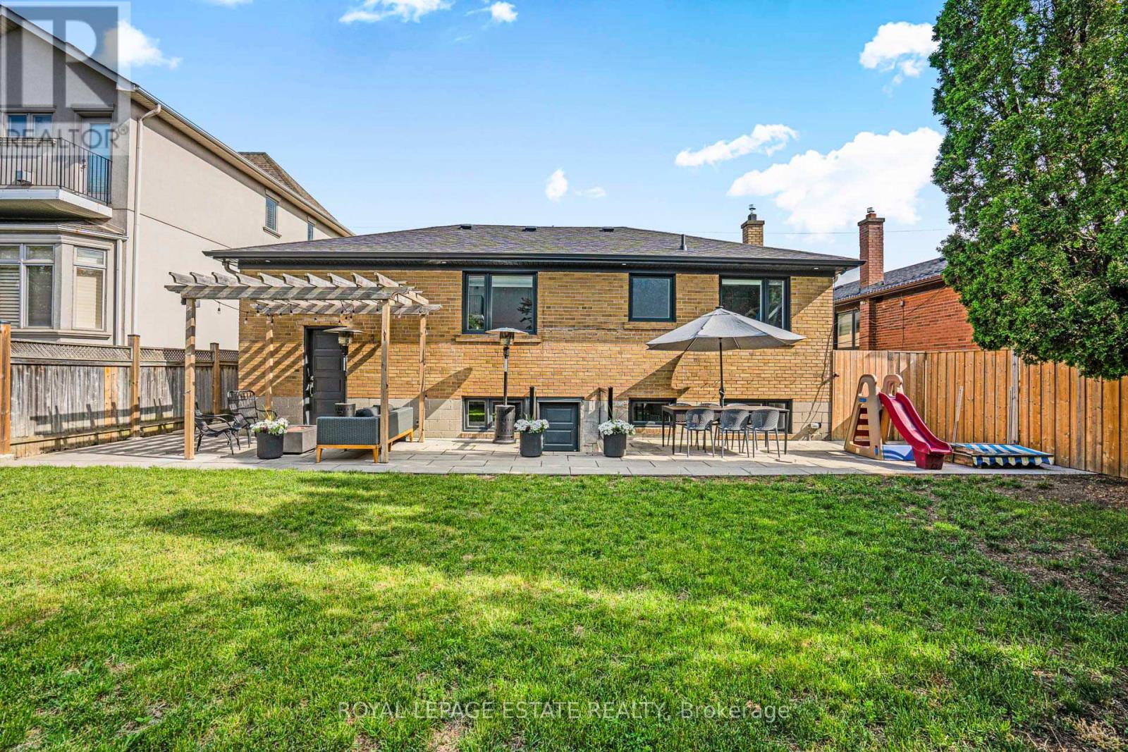 272 Searle Avenue, Toronto, Ontario  M3H 4C4 - Photo 30 - C13447280