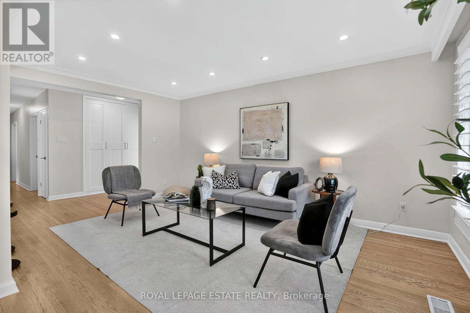 272 Searle Avenue, Toronto, Ontario  M3H 4C4 - Photo 5 - C13447280