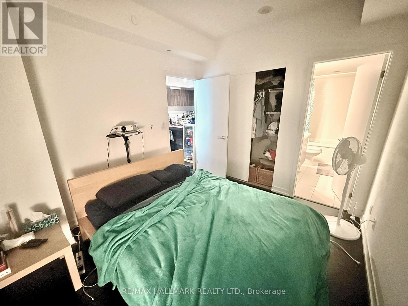 2501 - 21 Widmer Street, Toronto, Ontario  M5V 0B8 - Photo 9 - C13447310