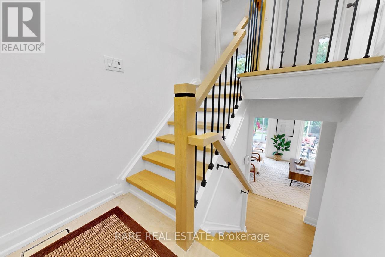 192 Three Valleys Drive, Toronto, Ontario  M3A 3L8 - Photo 4 - C13447346