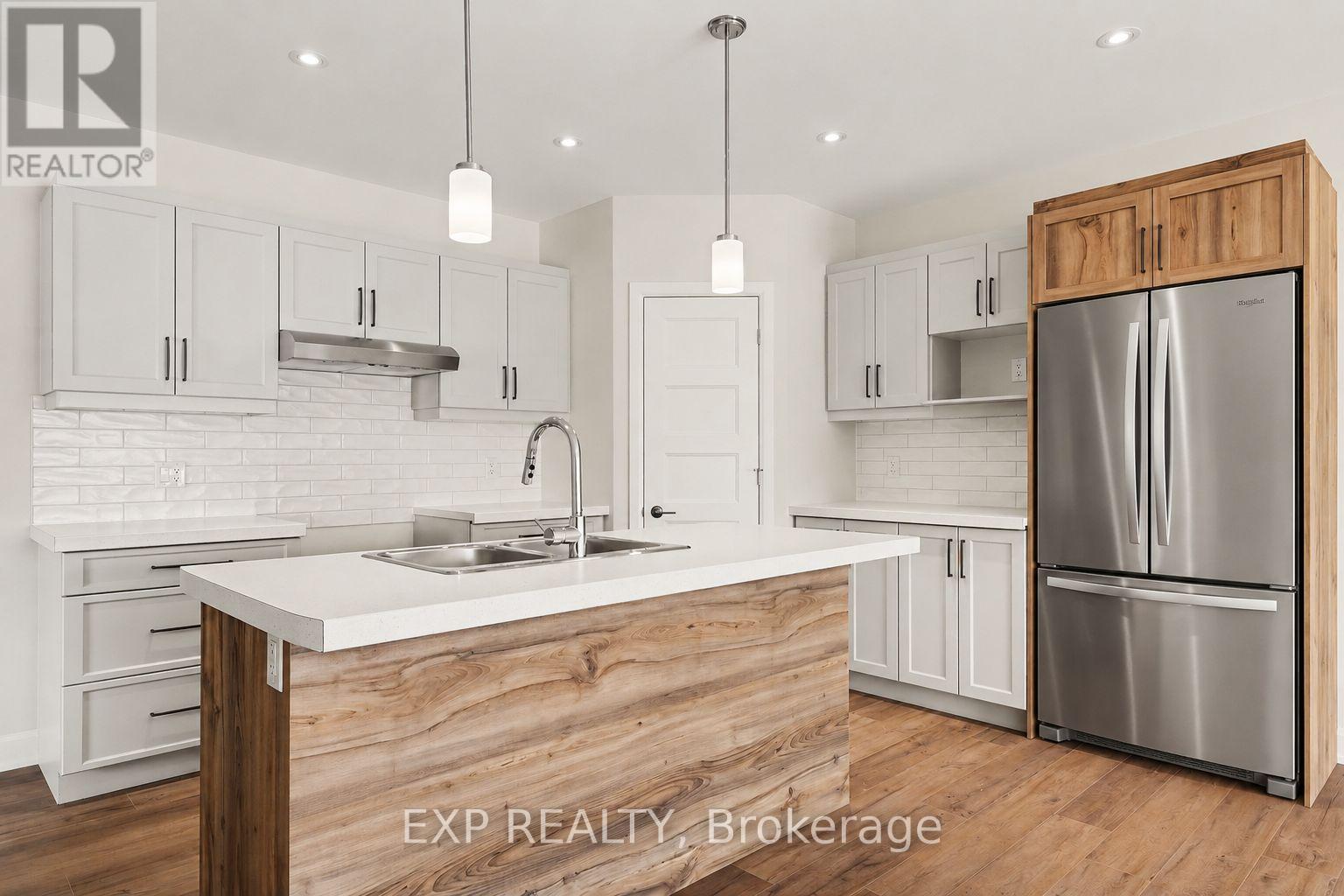 440 Falcon Lane, Russell, Ontario  K4R 0M5 - Photo 7 - X12785198