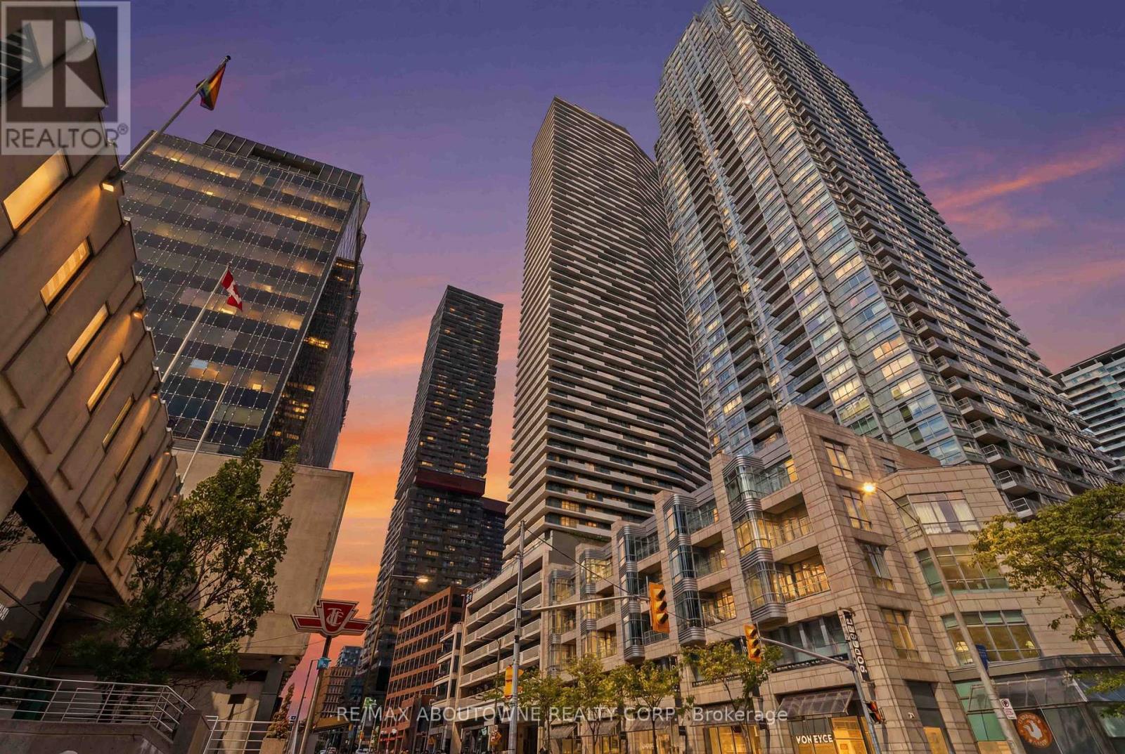 2607 - 2221 Yonge Street, Toronto, Ontario  M4S 0B8 - Photo 2 - C13421686