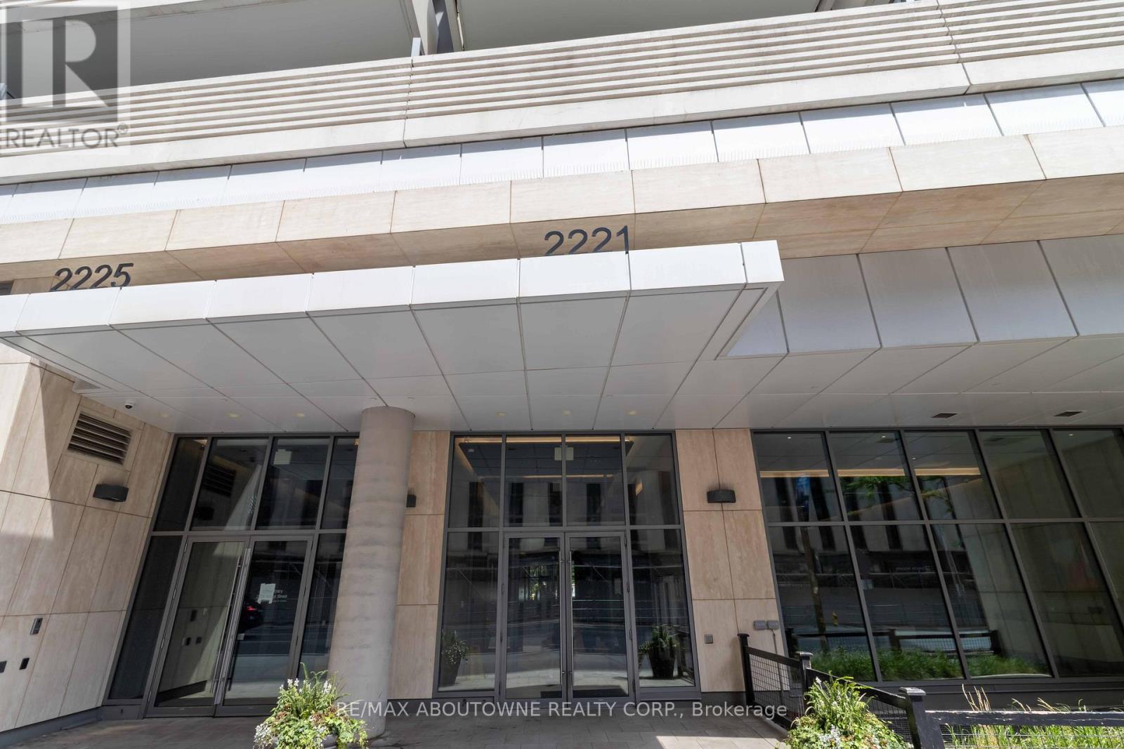 2607 - 2221 Yonge Street, Toronto, Ontario  M4S 0B8 - Photo 3 - C13421686