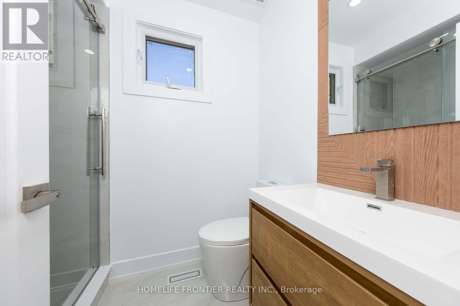 40 Rutledge Avenue, Newmarket, Ontario  L3Y 5T4 - Photo 19 - N13447322
