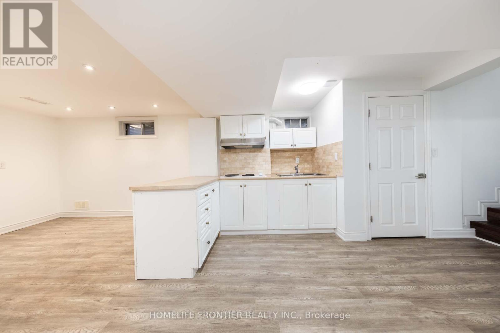 40 Rutledge Avenue, Newmarket, Ontario  L3Y 5T4 - Photo 28 - N13447322