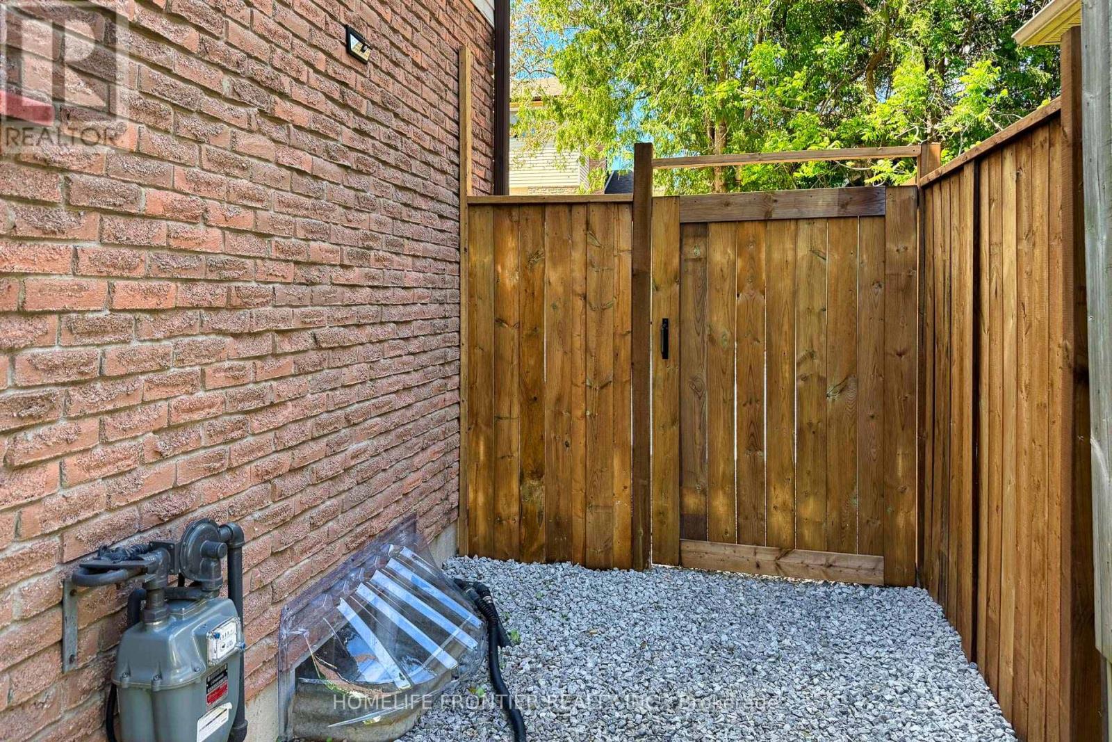 40 Rutledge Avenue, Newmarket, Ontario  L3Y 5T4 - Photo 36 - N13447322