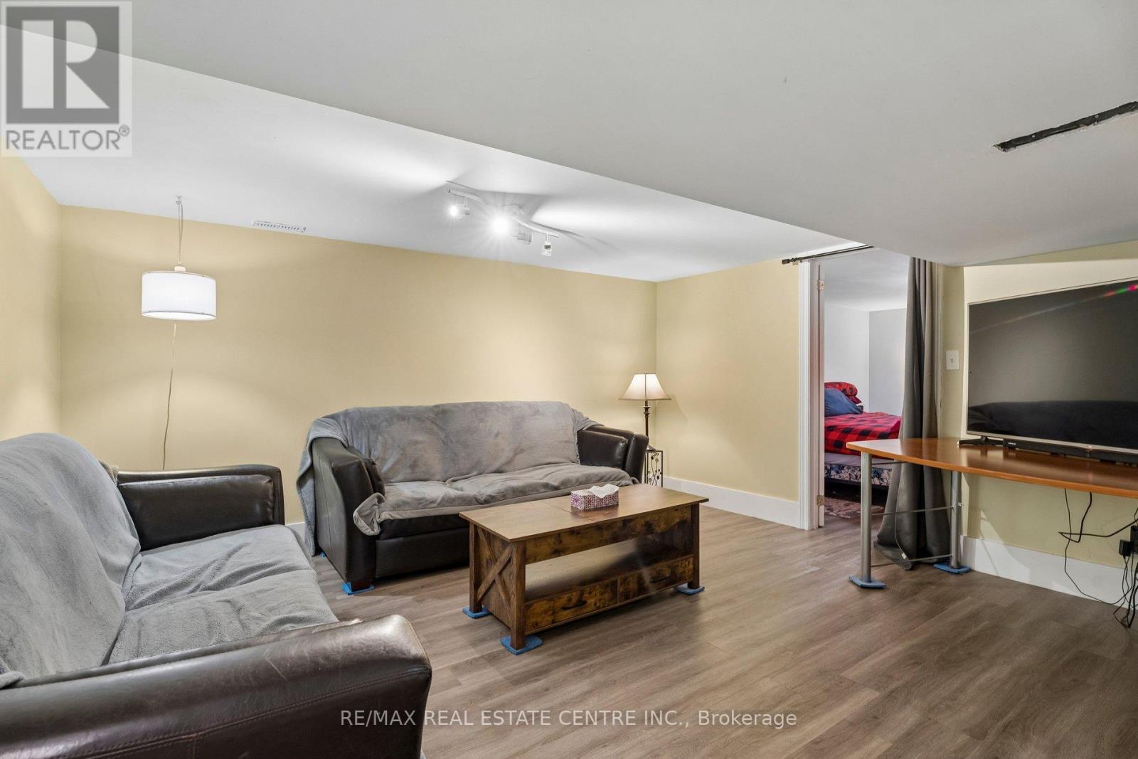 871 Penetanguishene Road, Oro-Medonte, Ontario  L4M 4Y8 - Photo 29 - S13447258