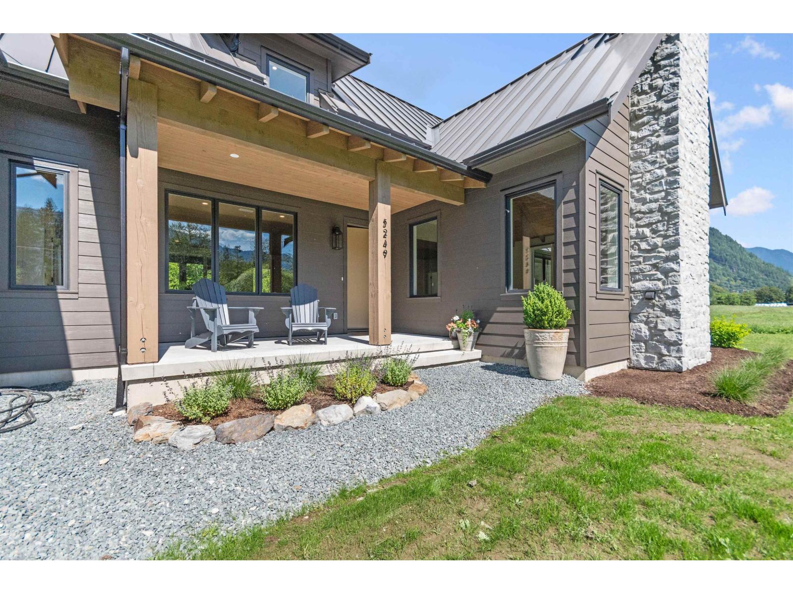 Listing image 4