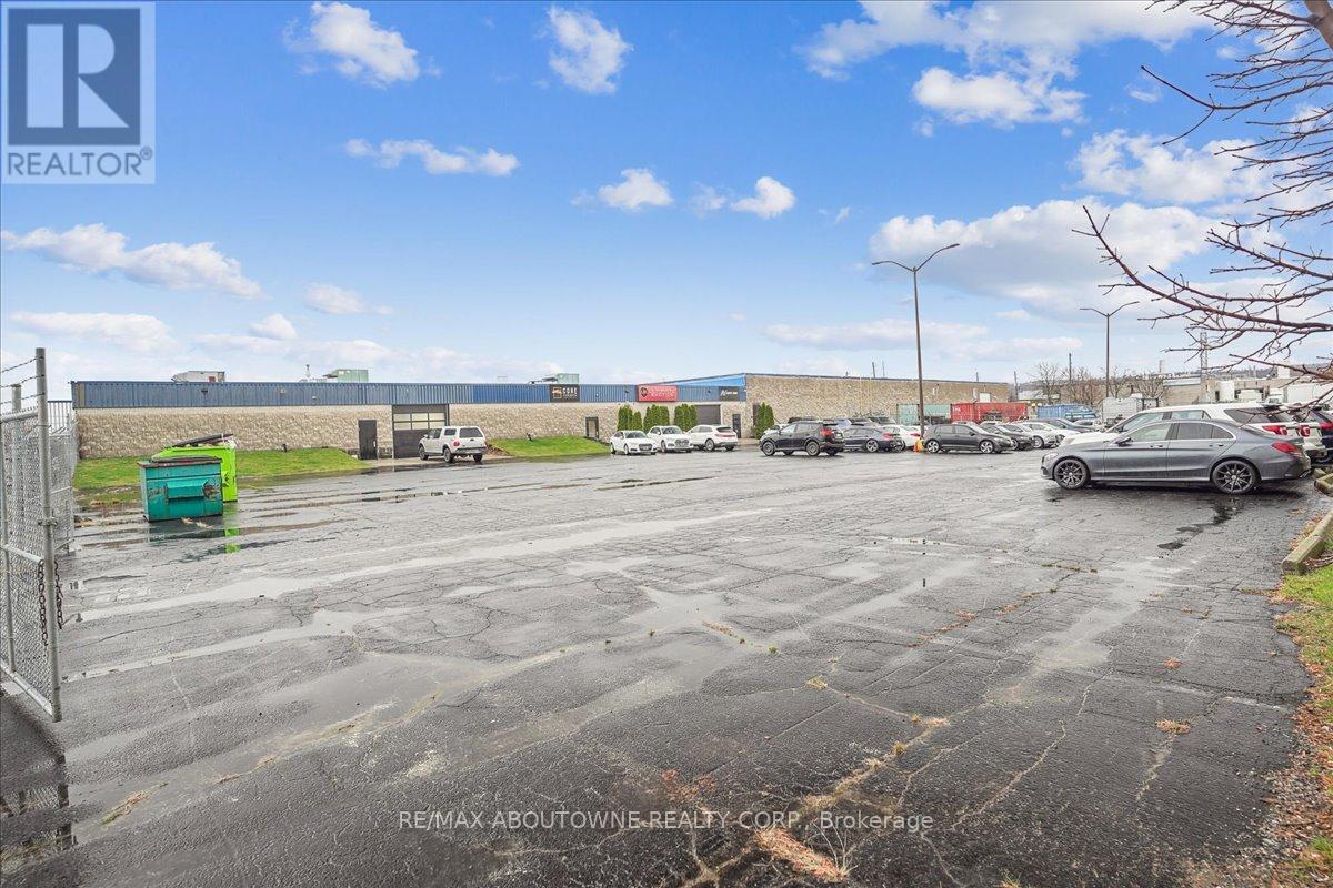 C - 590 South Service Road, Hamilton, Ontario L8E 2W1 - Photo 23 - X12802978