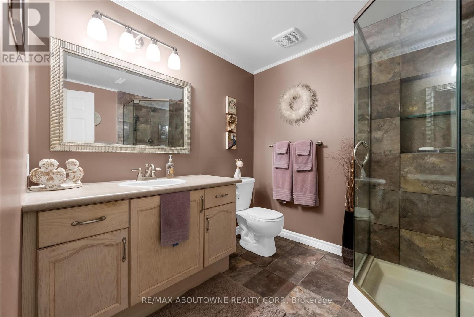 67 Loneoak Crescent, Hamilton, Ontario  L8J 2T9 - Photo 24 - X13084490