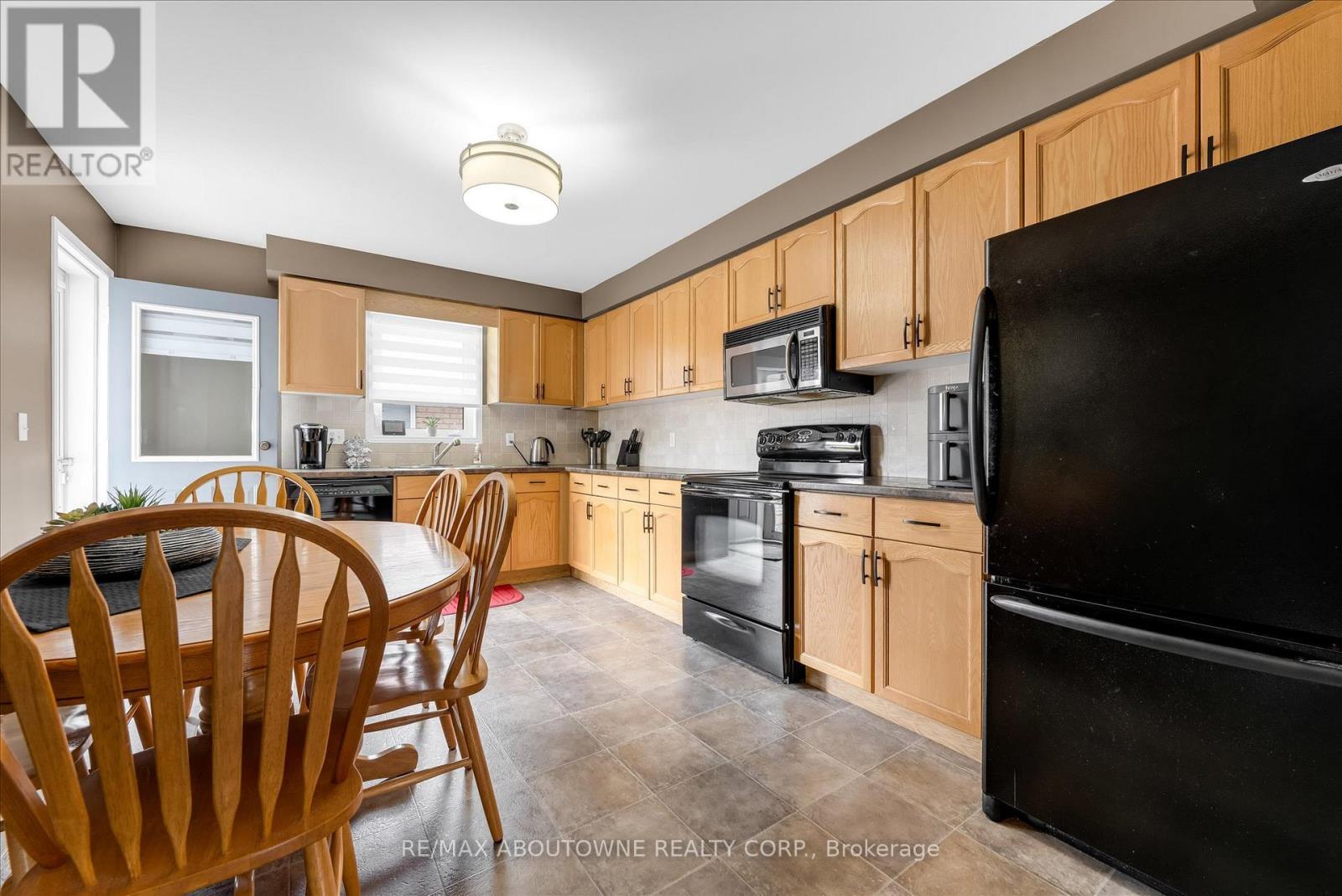 67 Loneoak Crescent, Hamilton, Ontario  L8J 2T9 - Photo 10 - X13084490