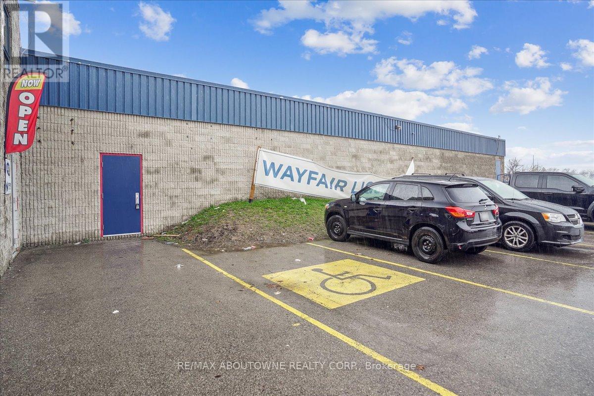 C - 590 South Service Road, Hamilton, Ontario L8E 2W1 - Photo 21 - X12802978